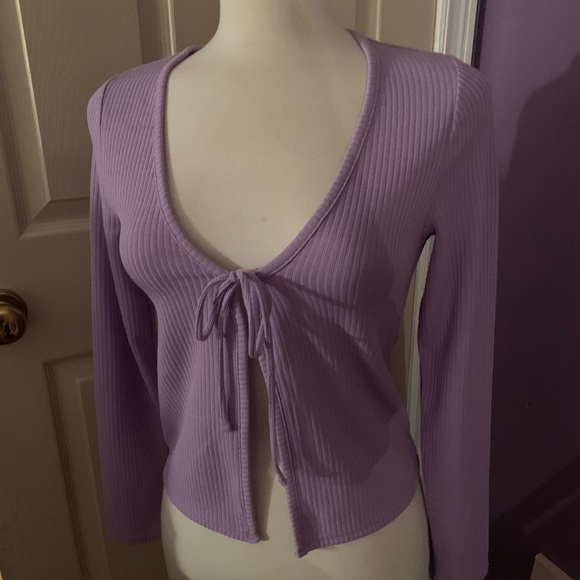 2 for $20 tops size S - can be worn casually or dressed up - Picture 8 of 9